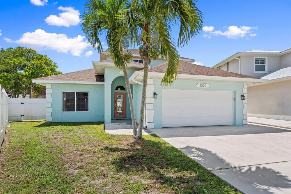 1220 BONEFISH COURT Fort Pierce, FL 34949