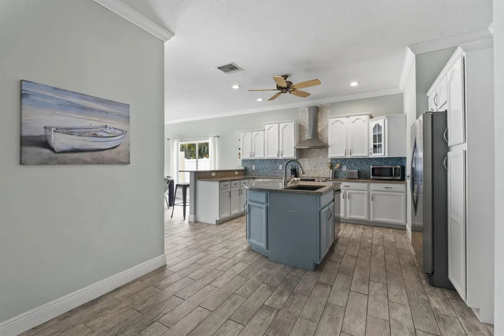 1220 BONEFISH COURT Fort Pierce, FL 34949