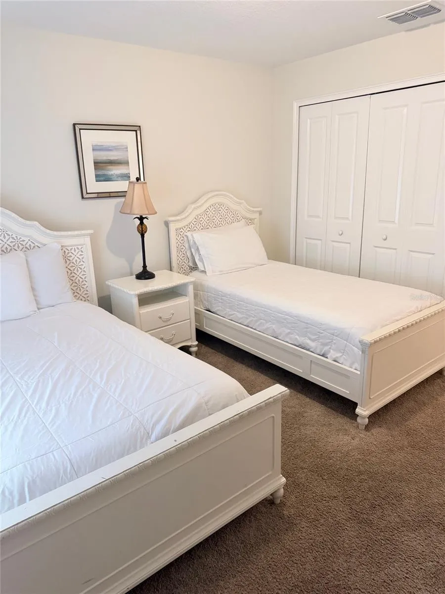 1568 MOON VALLEY DRIVE Davenport, FL 33896