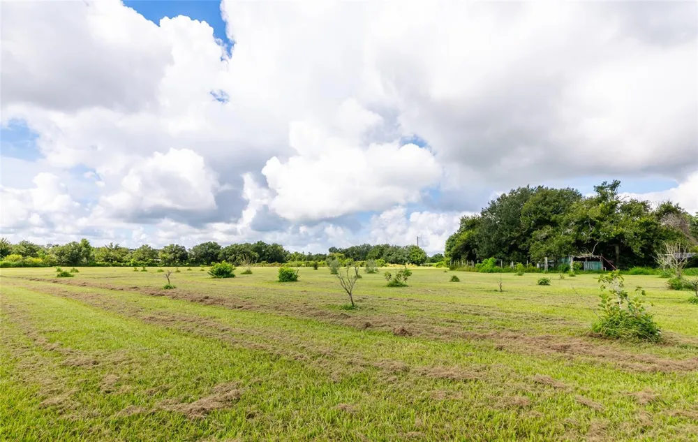 3005 VERNA BETHANY ROAD Myakka City, FL 34251
