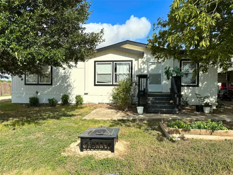 2130 Mathias Lane