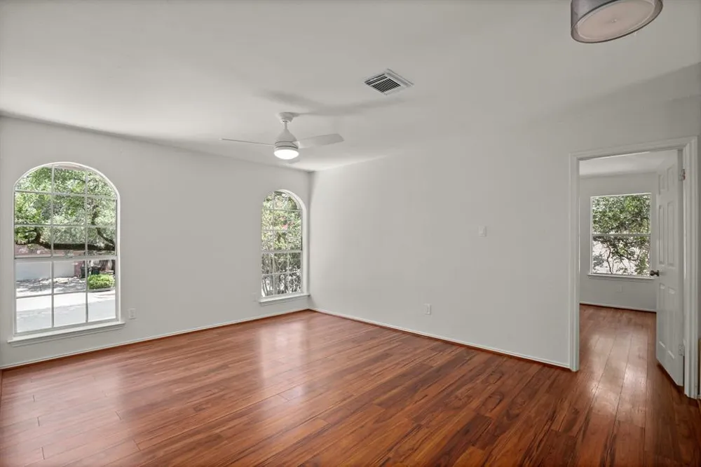 7403 Rankin Trail Austin, TX 78729