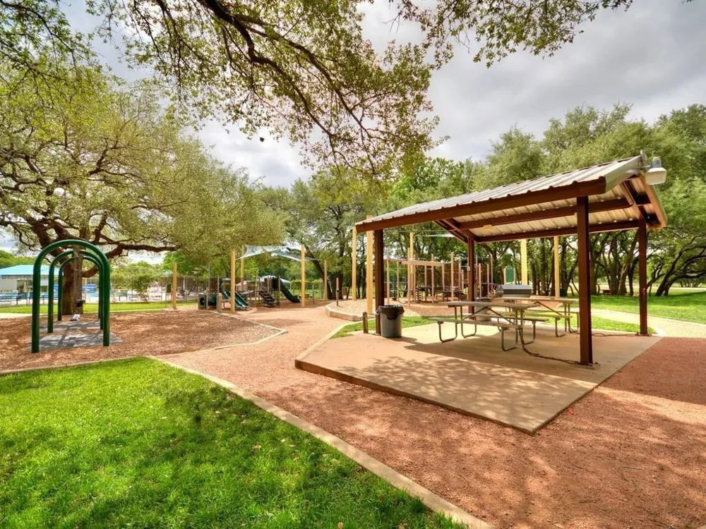 7403 Rankin Trail Austin, TX 78729