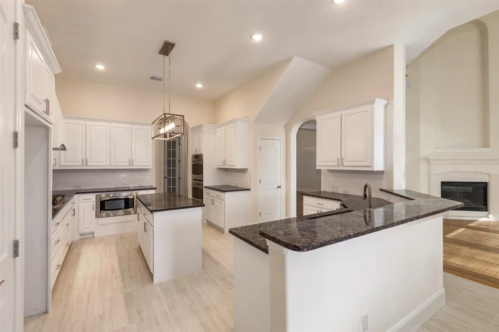 4112 Barona Drive Carrollton, TX 75010
