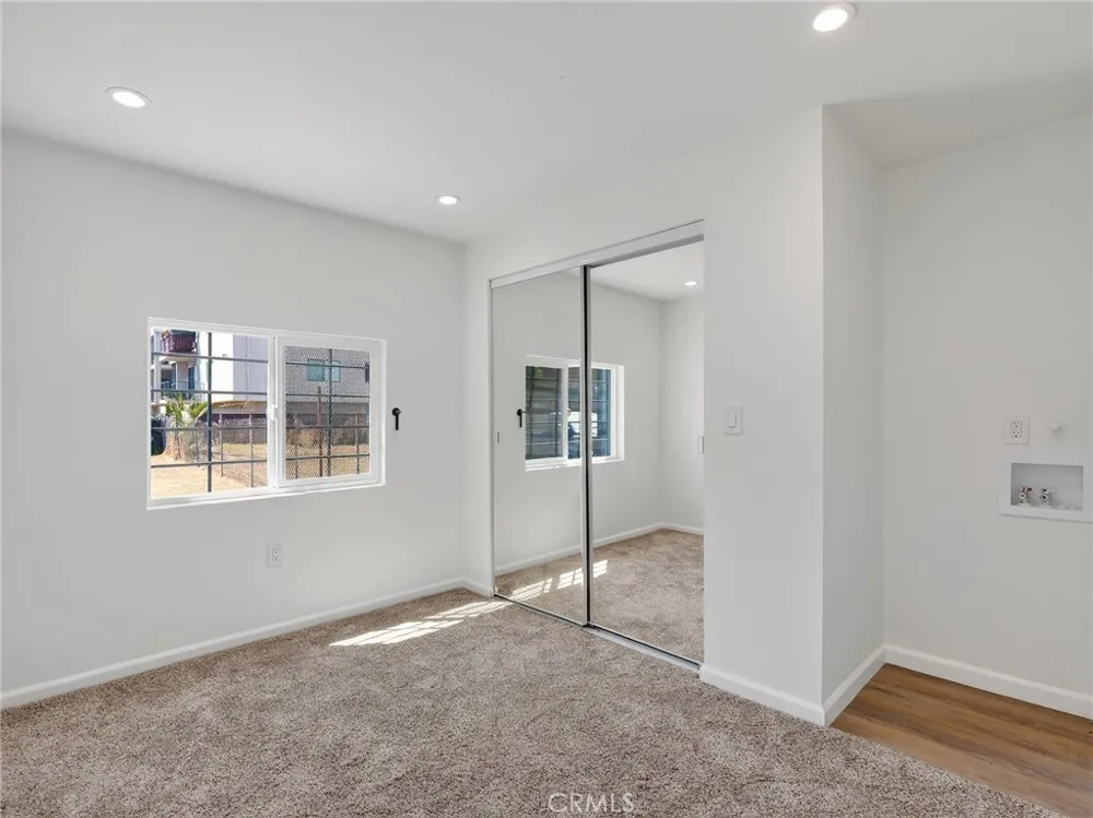 1028 E 10th Long Beach, CA 90813