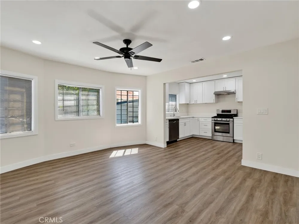1028 E 10th Long Beach, CA 90813