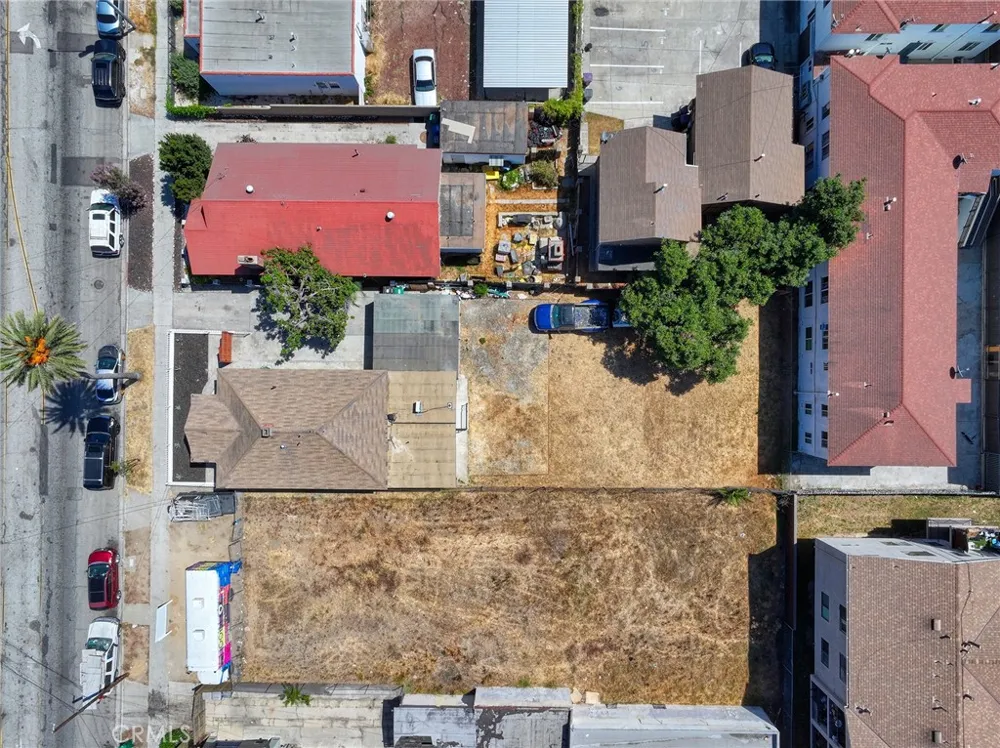 1028 E 10th Long Beach, CA 90813