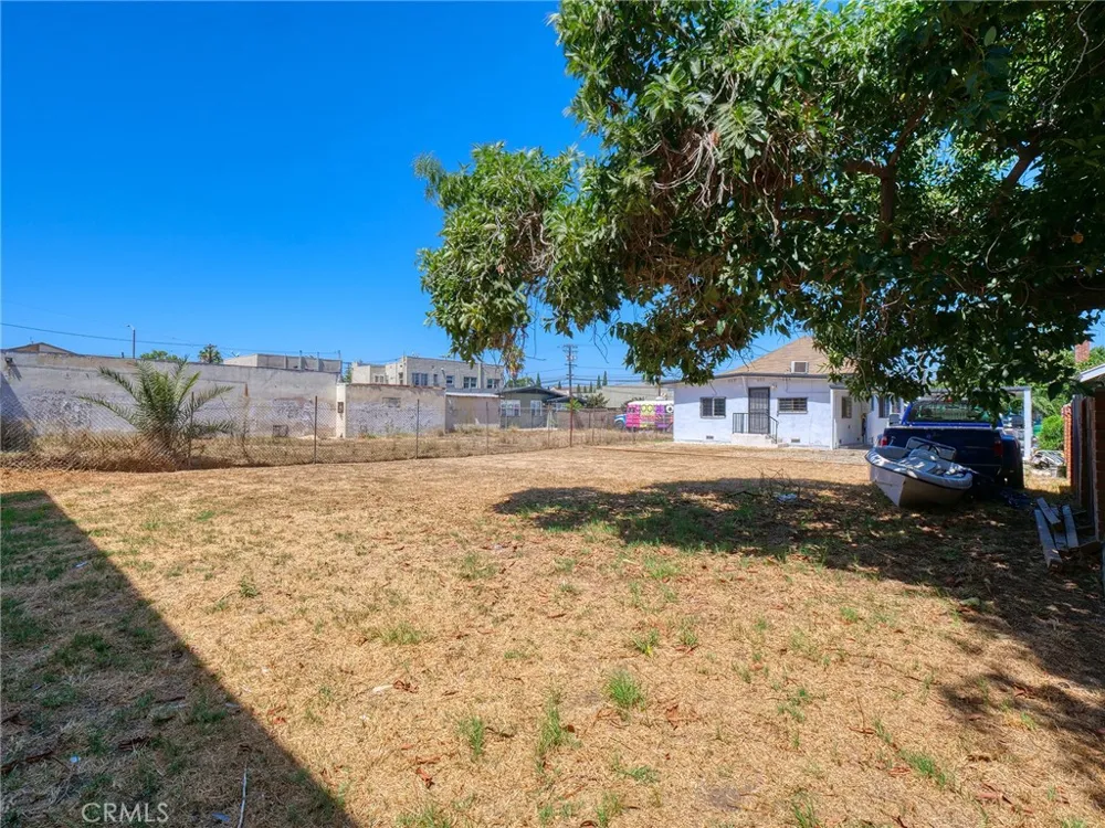 1028 E 10th Long Beach, CA 90813