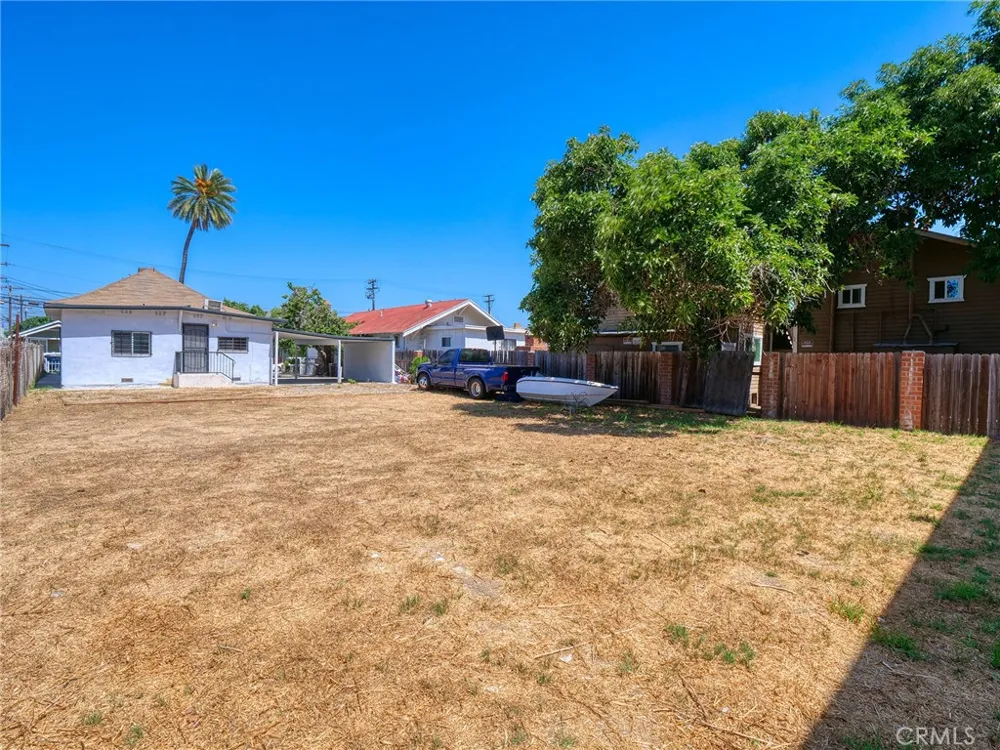 1028 E 10th Long Beach, CA 90813