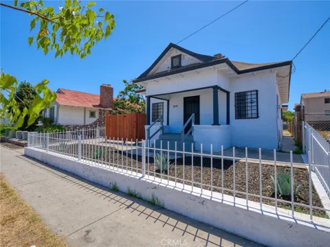 1028 E 10th