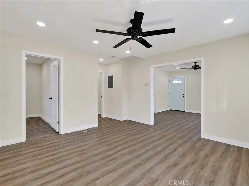 1028 E 10th Long Beach, CA 90813