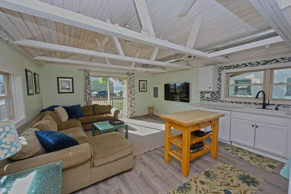 63432 Lakeshore Drive Dowagiac, MI 49047