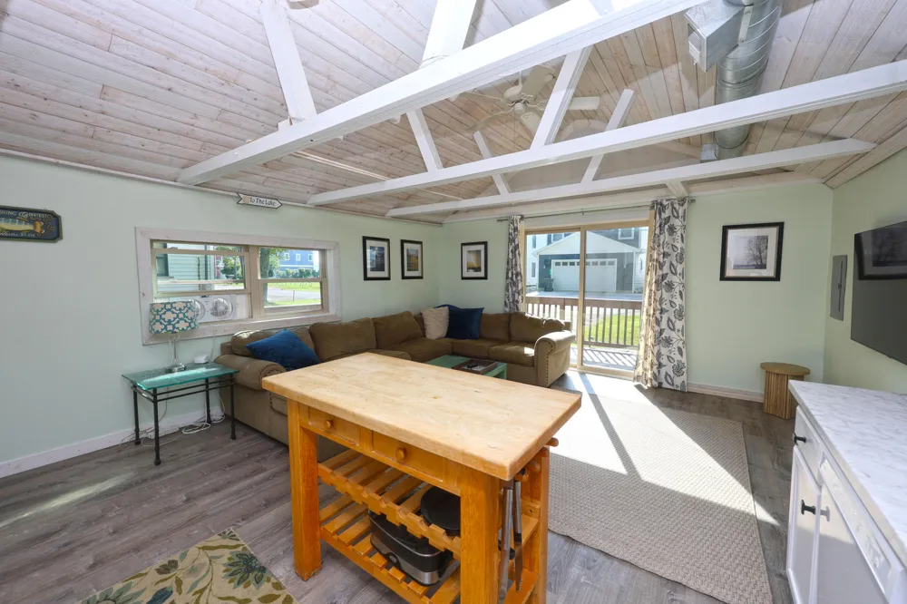 63432 Lakeshore Drive Dowagiac, MI 49047