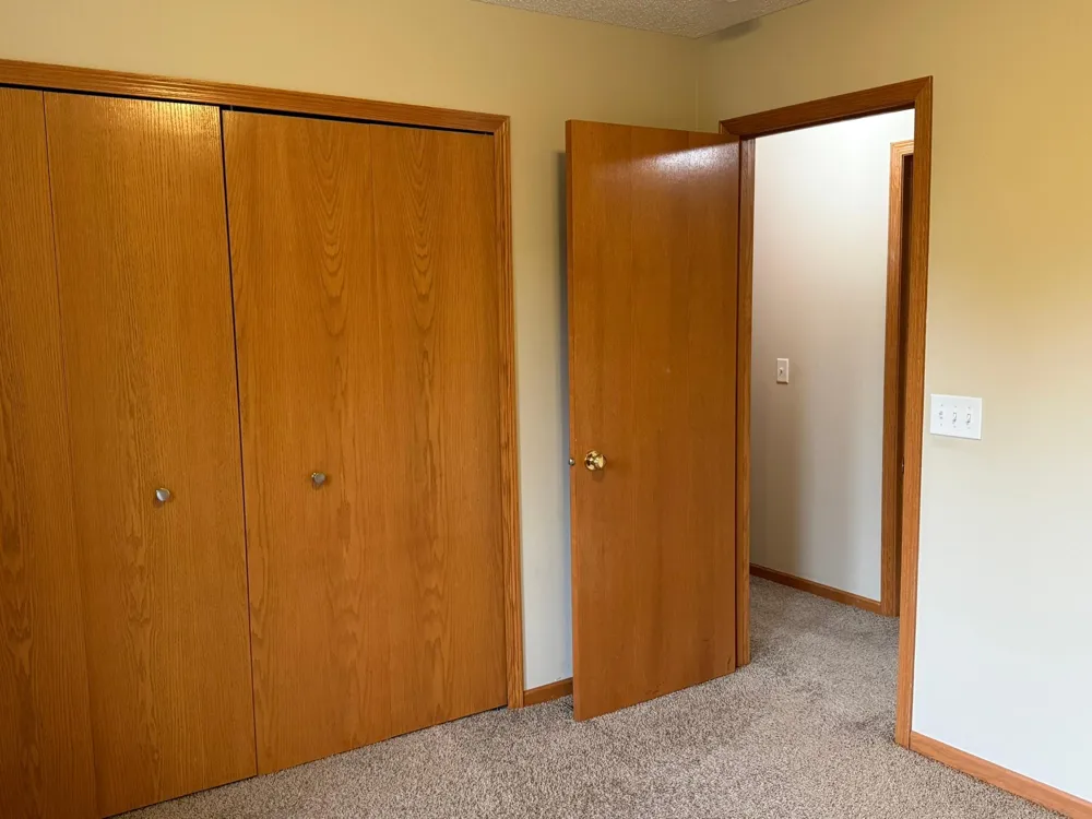 16601 50th Court Plymouth, MN 55446