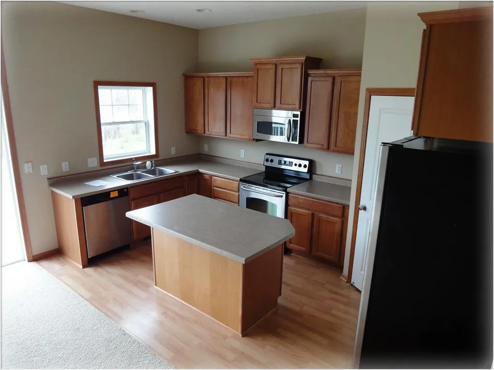 16601 50th Court Plymouth, MN 55446