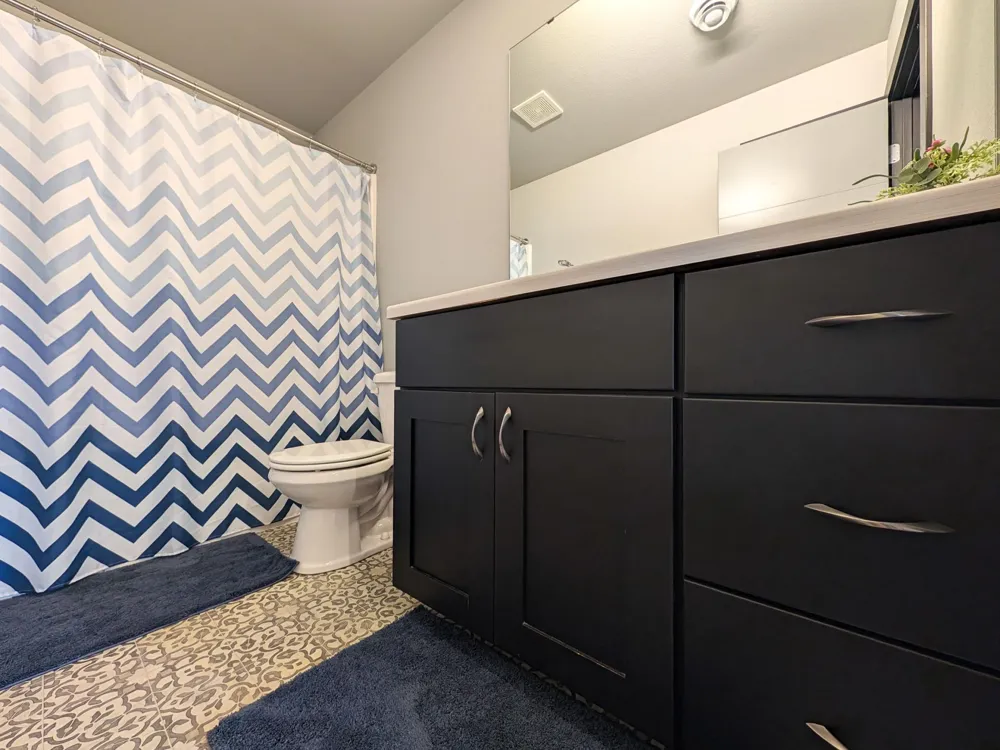 818 ALBERT DRIVE W West Fargo, ND 58078