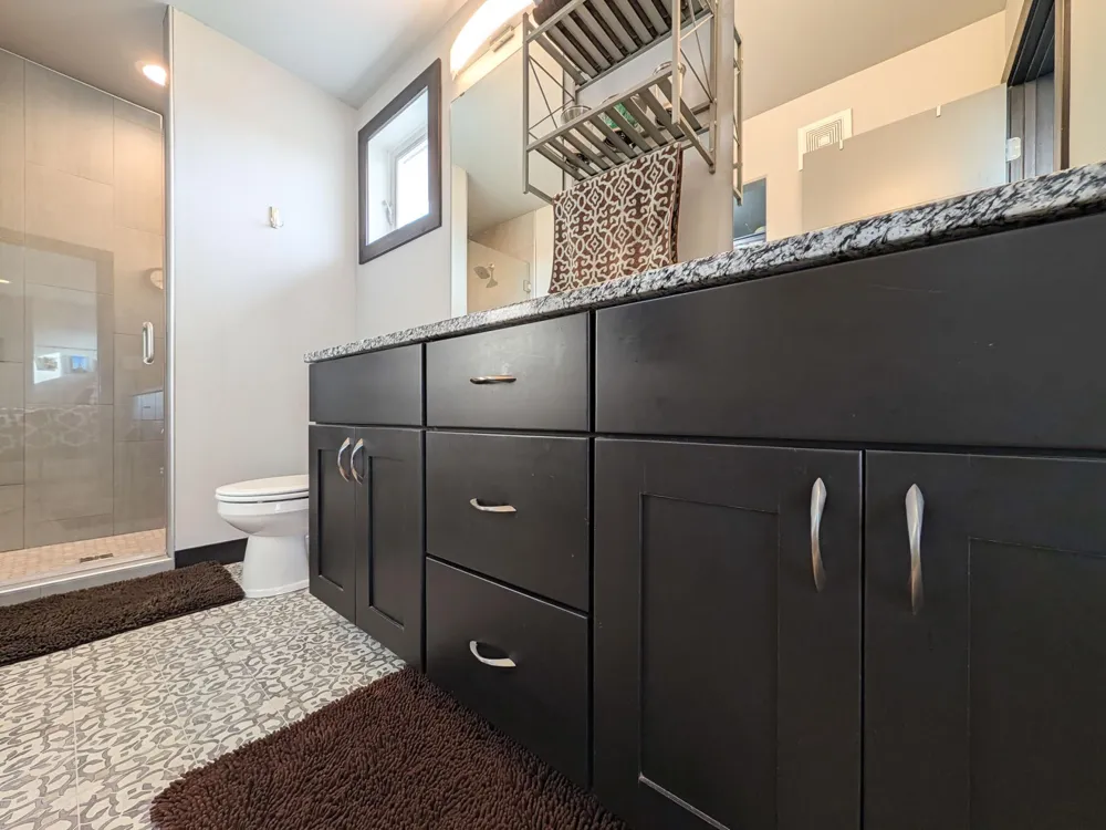 818 ALBERT DRIVE W West Fargo, ND 58078