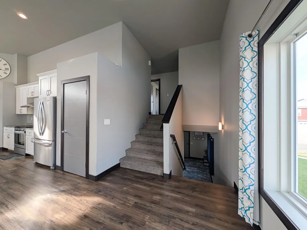 818 ALBERT DRIVE W West Fargo, ND 58078