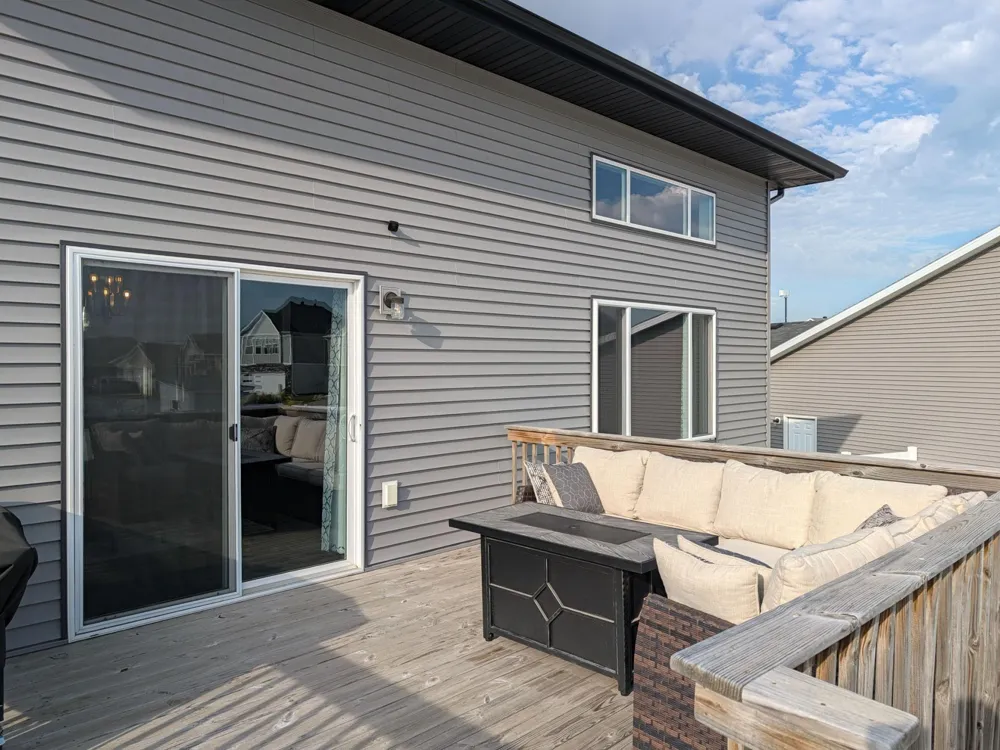 818 ALBERT DRIVE W West Fargo, ND 58078