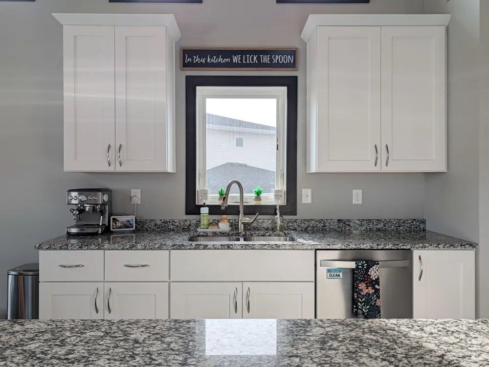 818 ALBERT DRIVE W West Fargo, ND 58078