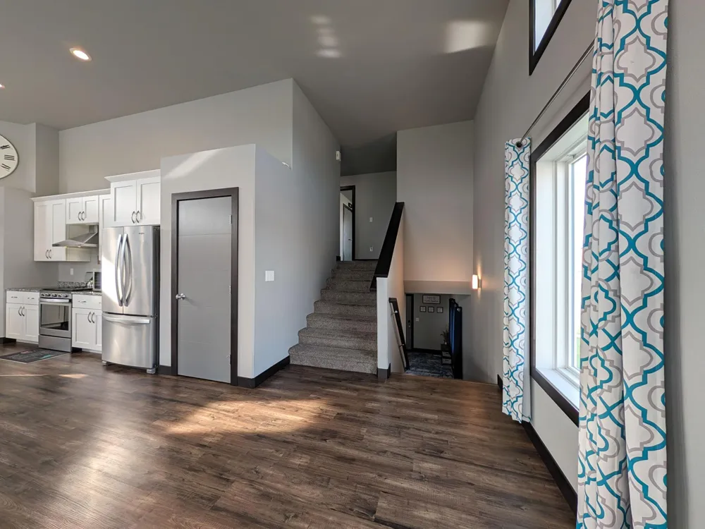 818 ALBERT DRIVE W West Fargo, ND 58078