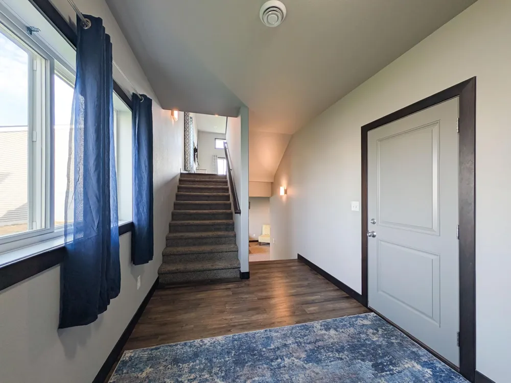 818 ALBERT DRIVE W West Fargo, ND 58078