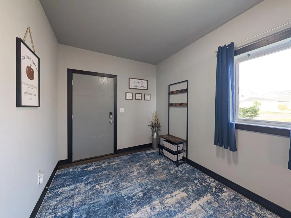 818 ALBERT DRIVE W West Fargo, ND 58078