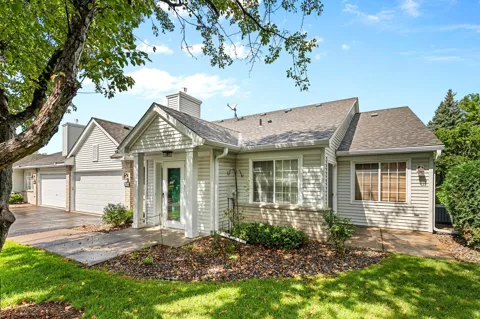 15202 Greenhaven Way