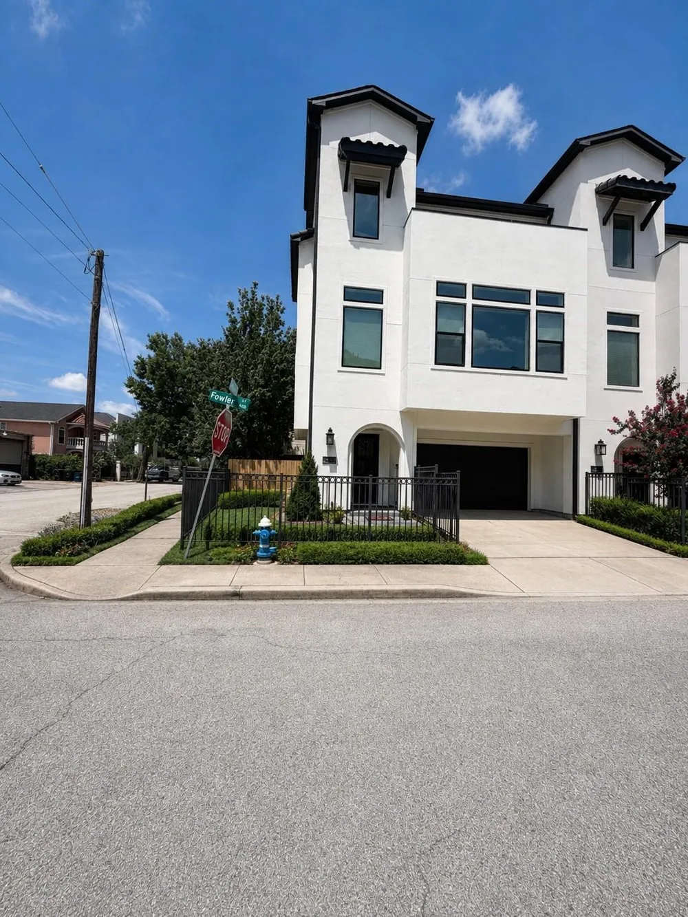 403 Fowler Street Houston, TX 77007