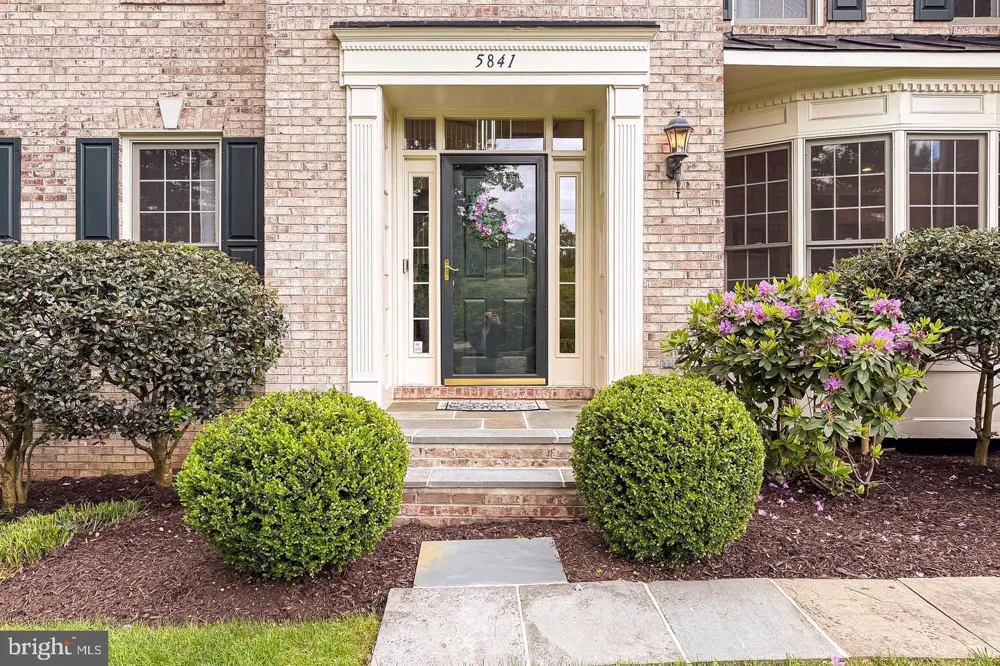 5841 SADDLE DOWNS PLACE Centreville, VA 20120