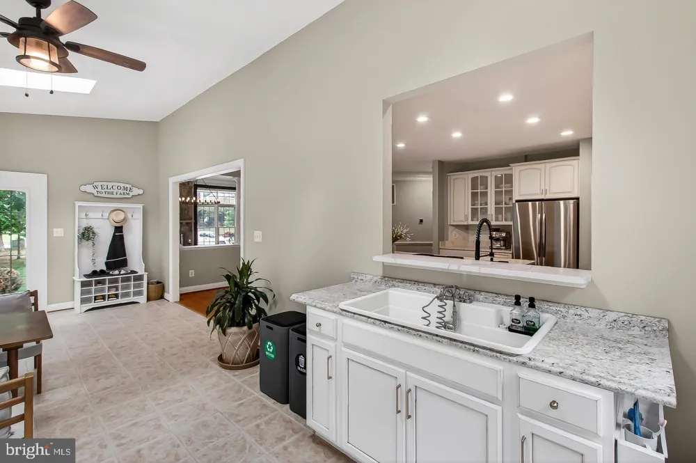 5841 SADDLE DOWNS PLACE Centreville, VA 20120