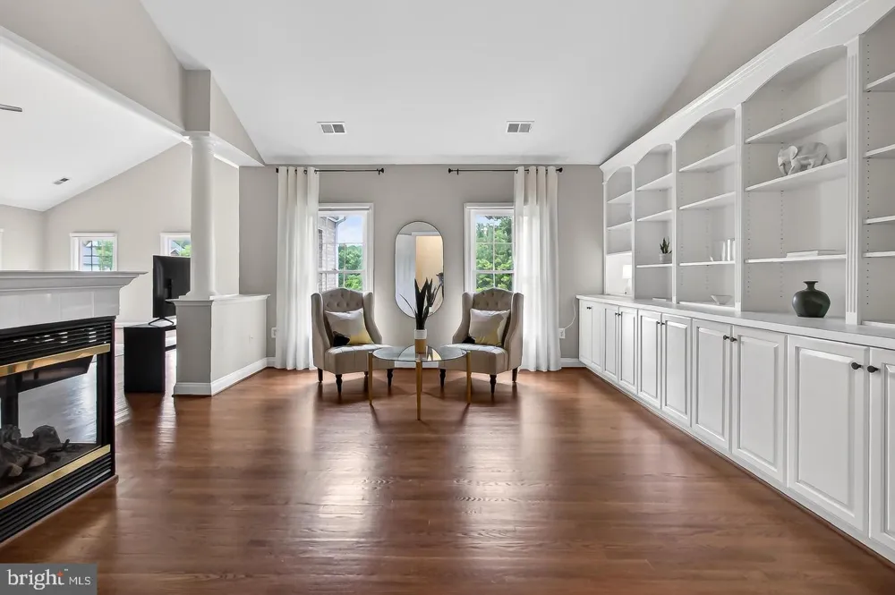 5841 SADDLE DOWNS PLACE Centreville, VA 20120