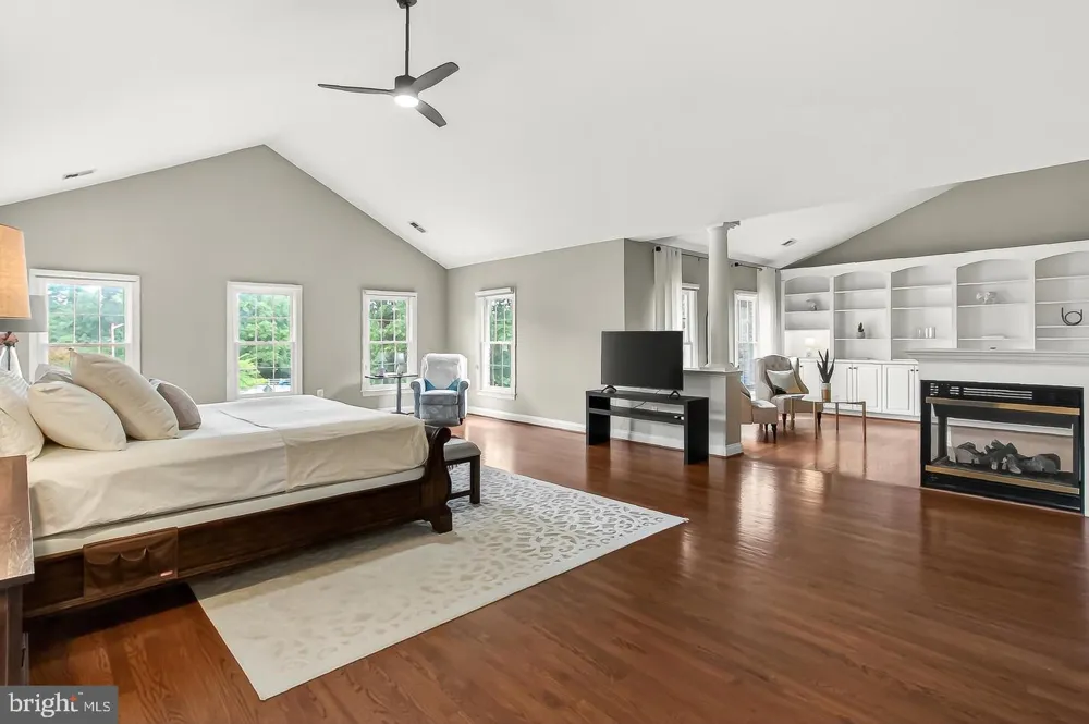 5841 SADDLE DOWNS PLACE Centreville, VA 20120