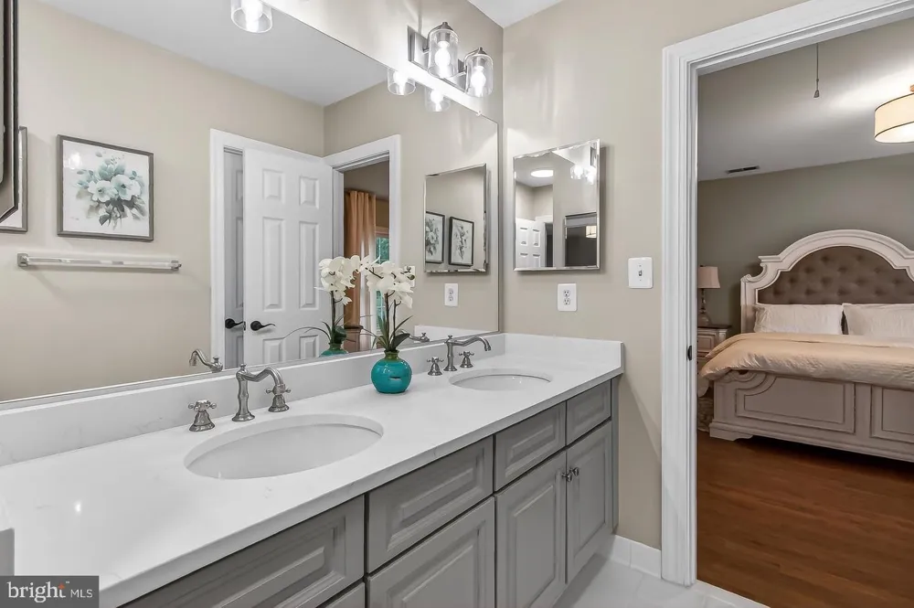 5841 SADDLE DOWNS PLACE Centreville, VA 20120