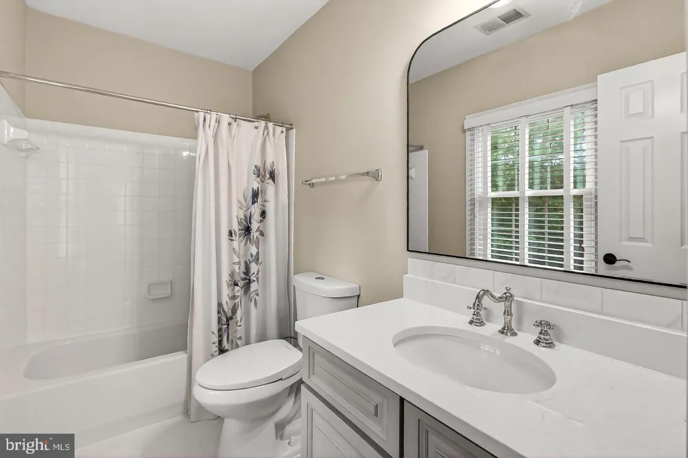 5841 SADDLE DOWNS PLACE Centreville, VA 20120