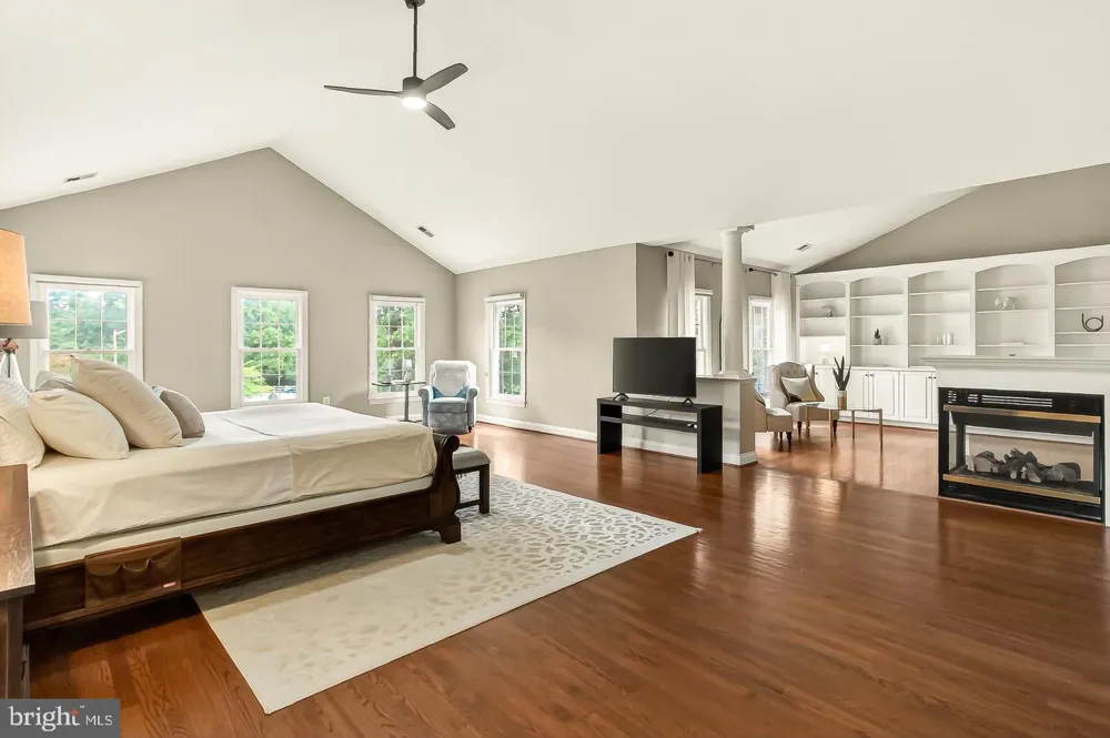 5841 SADDLE DOWNS PLACE Centreville, VA 20120