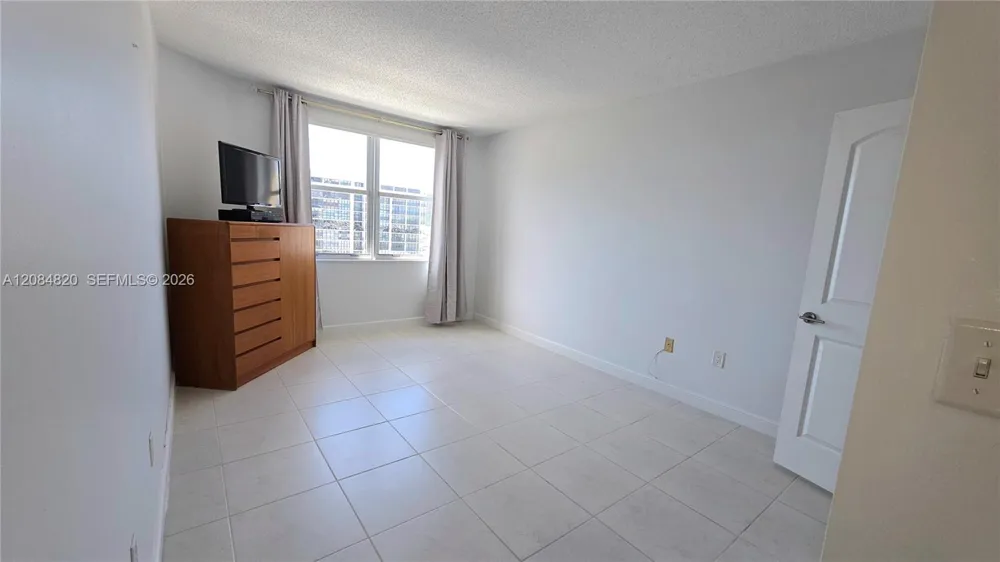 1985 S Ocean Dr #10N Hallandale Beach, FL 33009