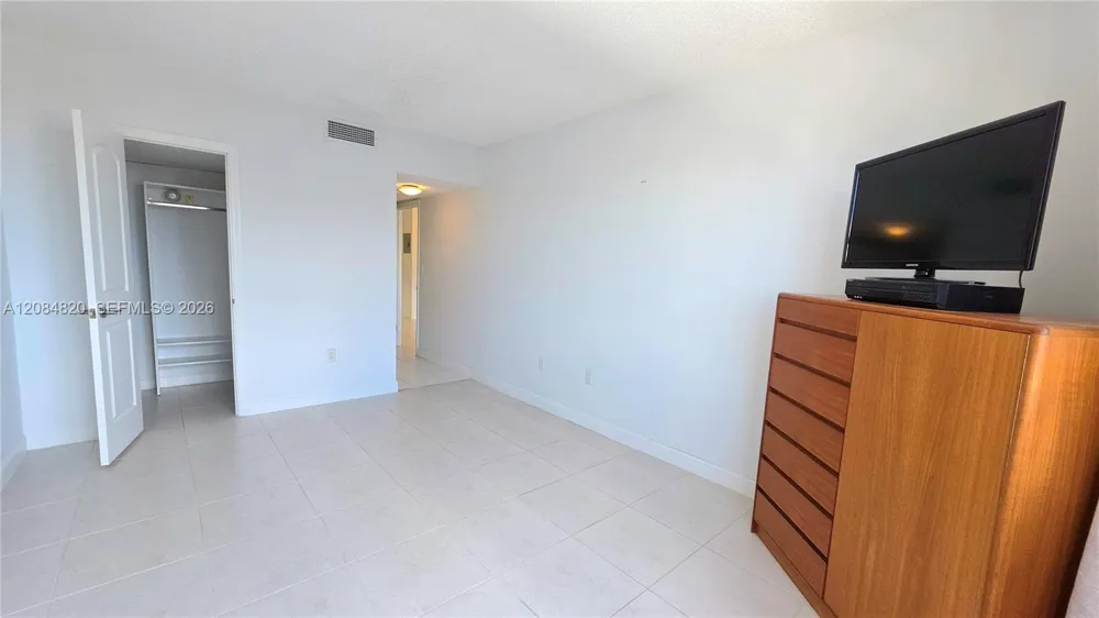 1985 S Ocean Dr #10N Hallandale Beach, FL 33009