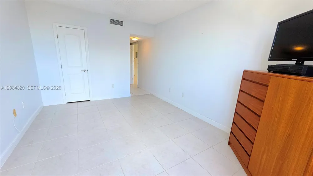 1985 S Ocean Dr #10N Hallandale Beach, FL 33009