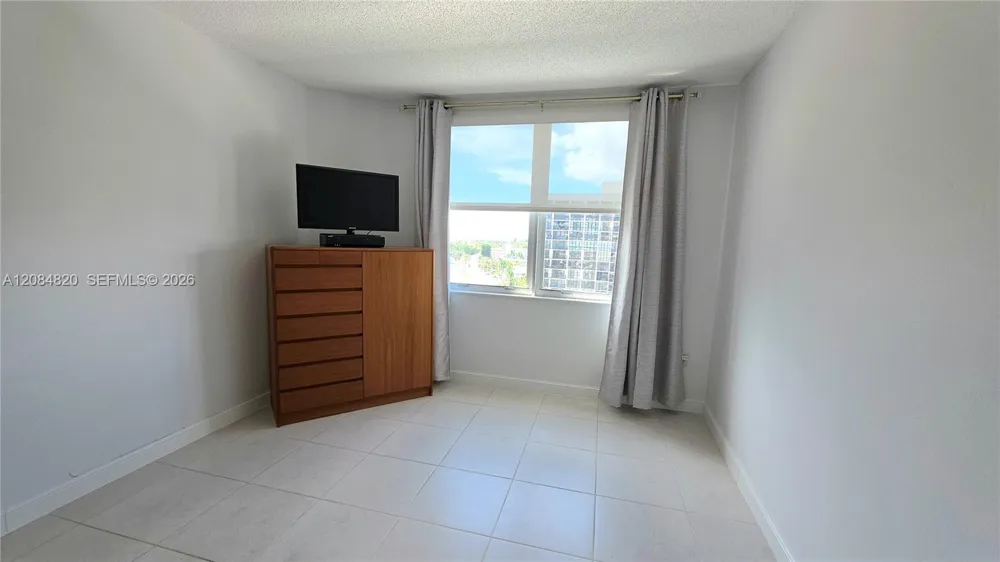 1985 S Ocean Dr #10N Hallandale Beach, FL 33009