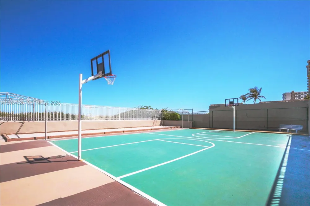 1985 S Ocean Dr #10N Hallandale Beach, FL 33009