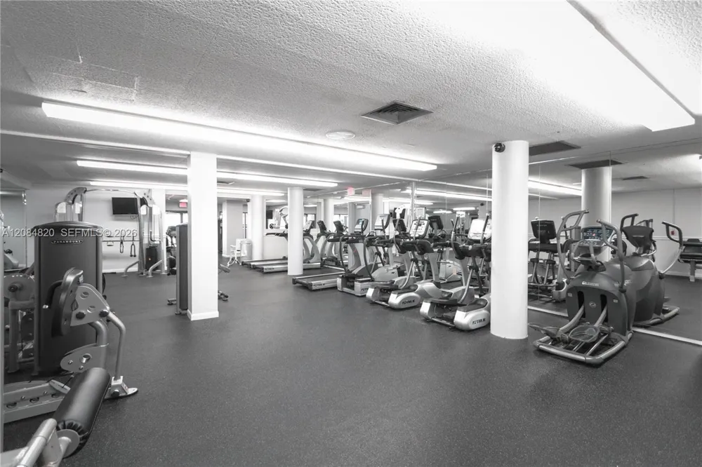 1985 S Ocean Dr #10N Hallandale Beach, FL 33009