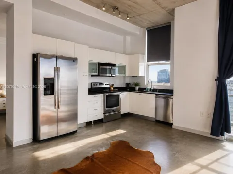133 NE 2nd Ave #2113