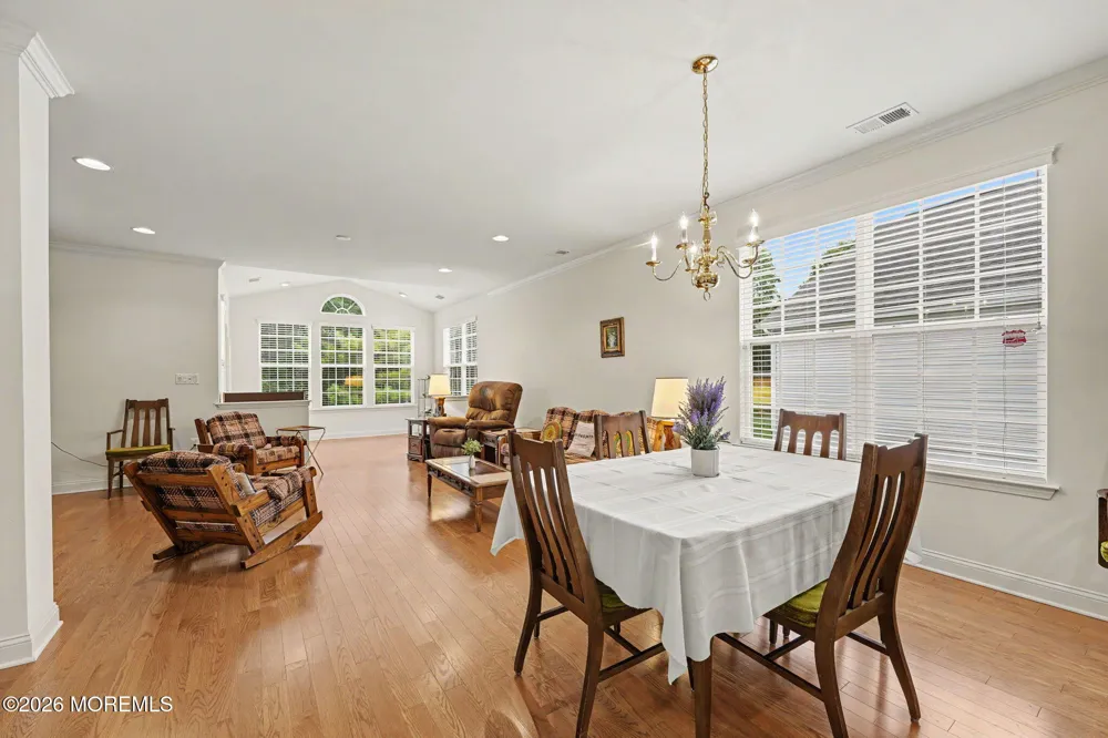 18 Blyth Lane Jackson, NJ 08527