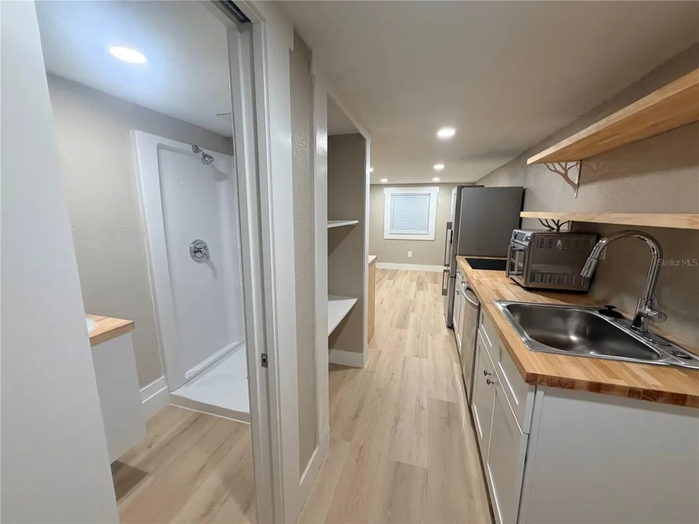 1617 43RD STREET S St Petersburg, FL 33711