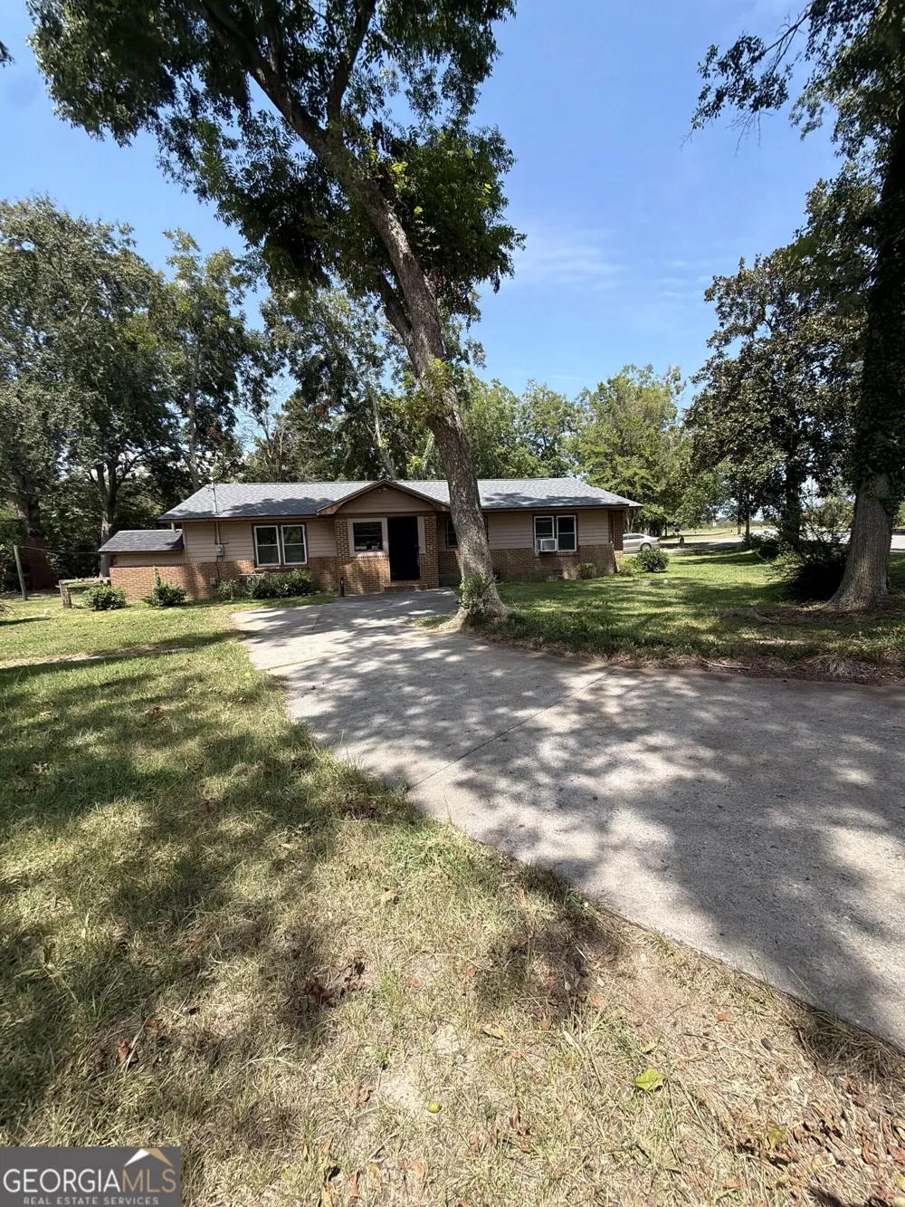 531 Smith ST Tennille, GA 31089