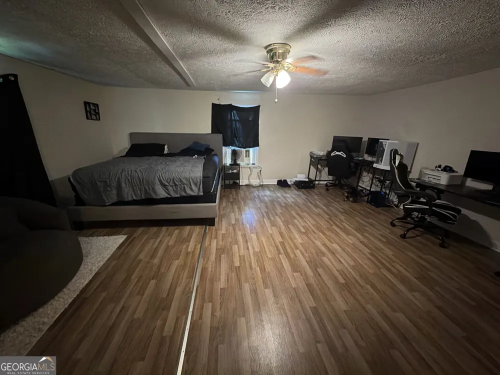 531 Smith ST Tennille, GA 31089