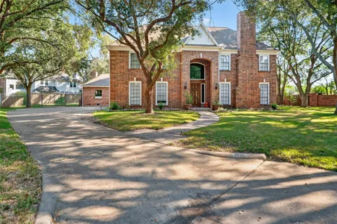 1615 Kelliwood Oaks Drive