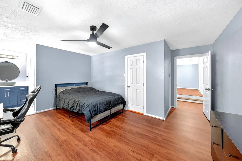 1615 Kelliwood Oaks Drive Katy, TX 77450