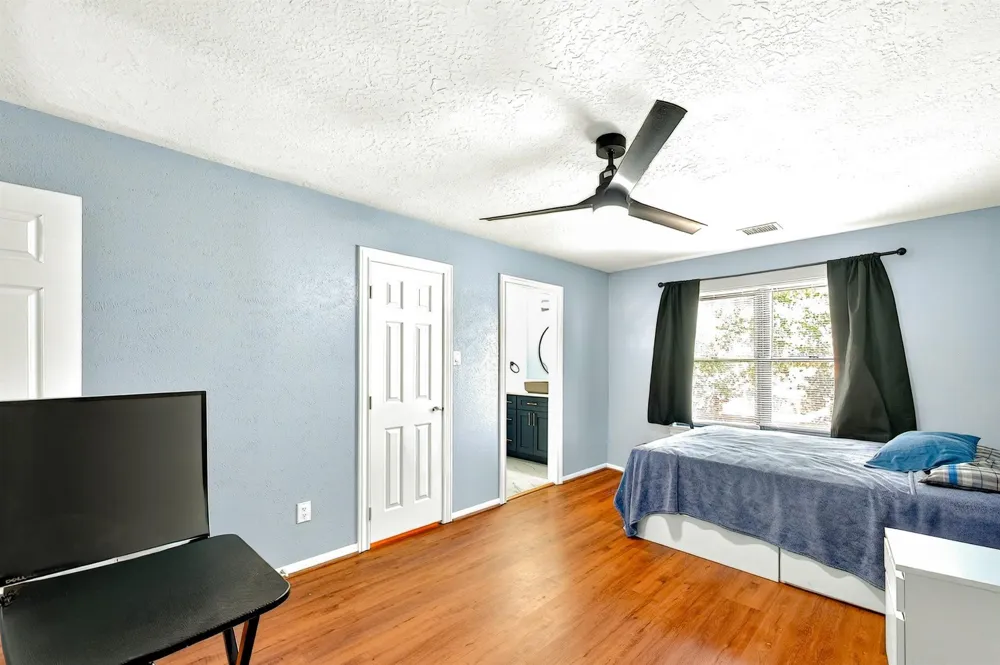 1615 Kelliwood Oaks Drive Katy, TX 77450